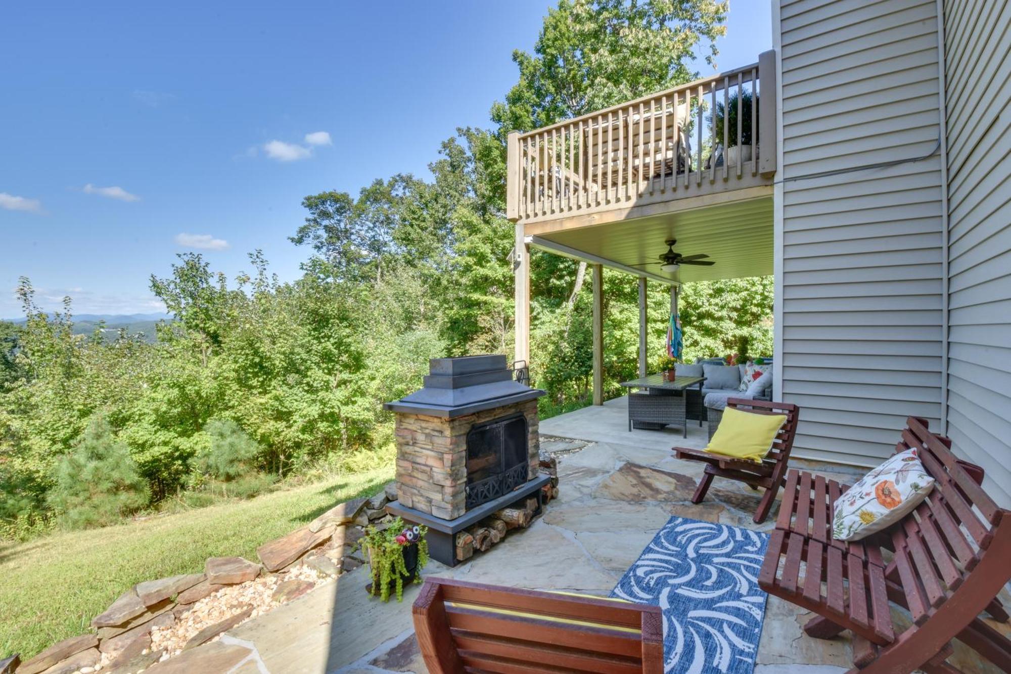 Lakemont Retreat Game Room, Hot Tub, And Mtn Views! Exterior photo