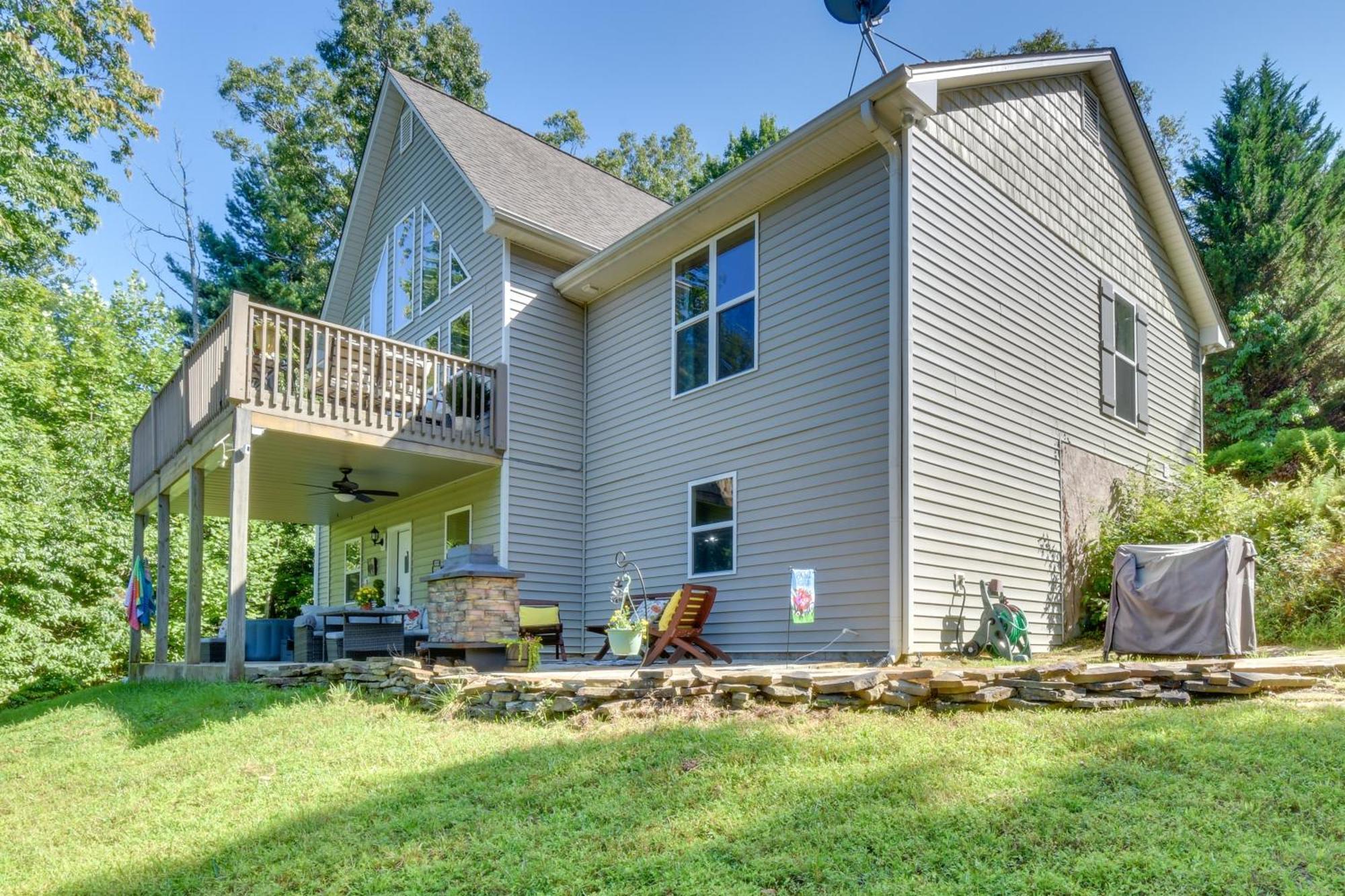 Lakemont Retreat Game Room, Hot Tub, And Mtn Views! Exterior photo